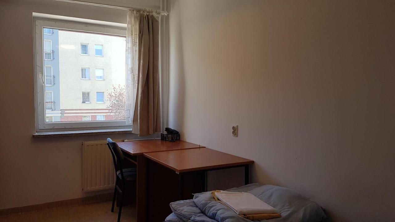 Dom Studencki Nr 11 Gdansk Brzezno Albergue Exterior foto